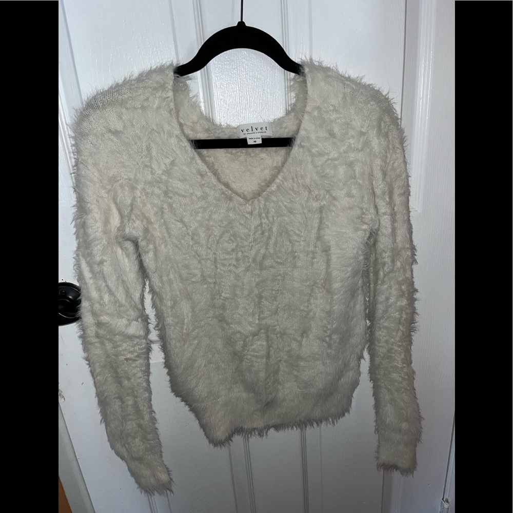 Velvet by Graham and Spencer Luxurious White Feather Yarn Sweater